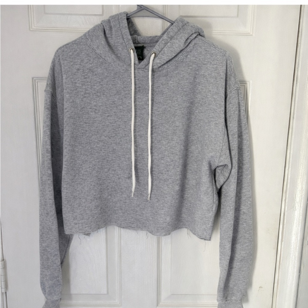 Wild Fable raw hem Heather Gray Cropped Hoodie size medium